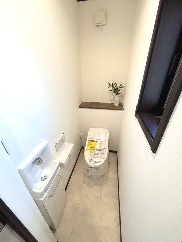 アースタウン松前中央　新築中古戸建　13号棟(残り4区画)のトイレ