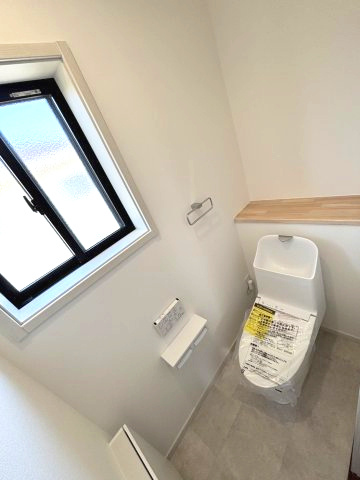 アースタウン松前中央　新築中古戸建　17号棟(残り4区画)のトイレ|落ち着いたトイレです