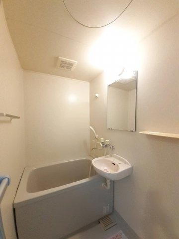 グランベールえぞえの浴室