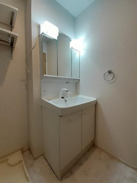 リアンＢの洗面所