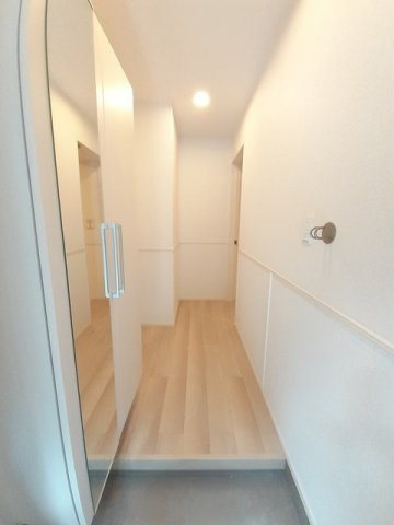 クレール六番館の玄関