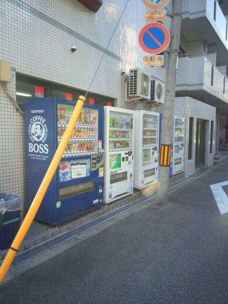 リッチハイツパークサイドのその他共用部分|物件に自販機もありますよ！