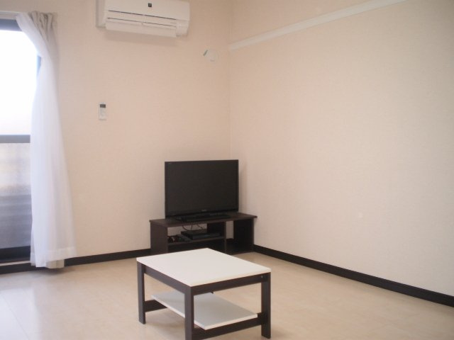 レオネクスト八重の居間・リビング|リビングです