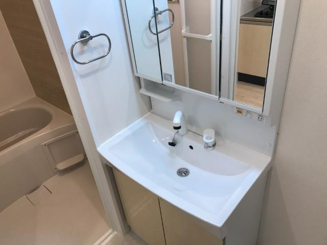 サンライズＤの洗面所|洗髪洗面化粧台