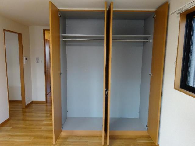 レジデンシアの収納|クローゼット（リビング）
