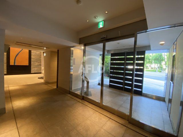 パークアクシスうつぼ公園のエントランス|パークアクシスうつぼ公園　高級感あふれるエントランス