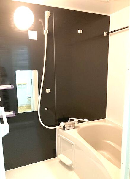 Ｃａｌｍ塩釜口の浴室