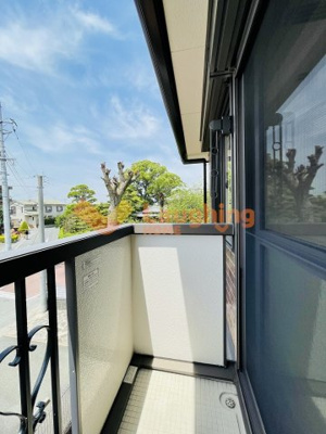 【バルコニー】 | アヴニール合川 | 外からの目が気にならないバルコニーで洗濯物が干せます