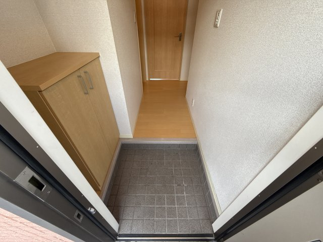 クラヴィエ南町ノ坪Ｄの玄関