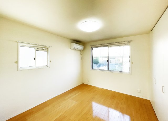 シャーメゾングランデの居間・リビング