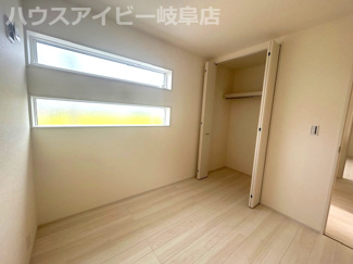 【洋室】 | 羽島市正木町新井新築建売全2棟！お車並列4台可能！大家族様でも安心の5LDK！南にお庭スペースあり♪ | 羽島市正木町新井新築建売全2棟！お車並列4台可能！大家族様でも安心の5LDK！南にお庭スペースあり♪