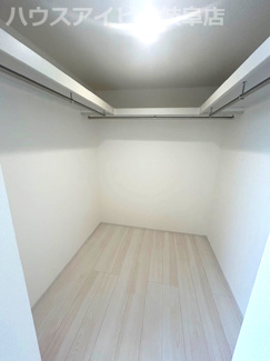 【収納】 | 羽島市正木町新井新築建売全2棟！お車並列4台可能！大家族様でも安心の5LDK！南にお庭スペースあり♪ | 羽島市正木町新井新築建売全2棟！お車並列4台可能！大家族様でも安心の5LDK！南にお庭スペースあり♪