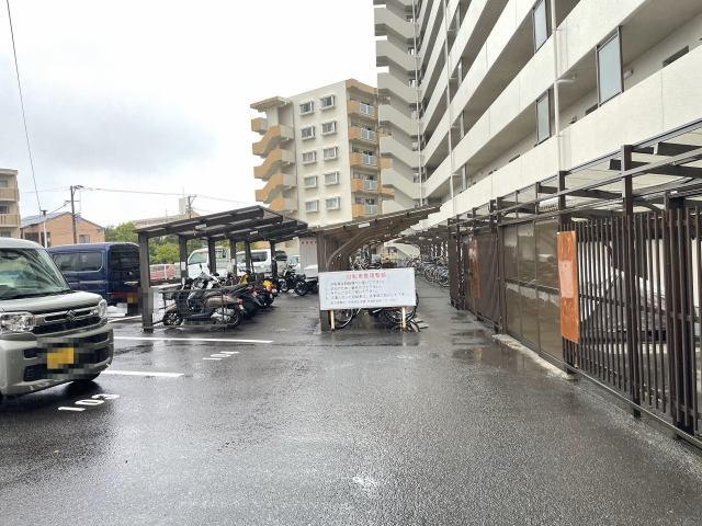 リベラル一ッ葉の駐輪場