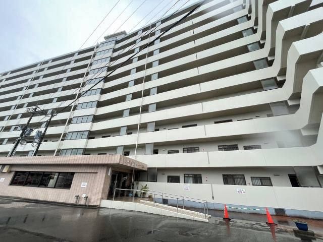 リベラル一ッ葉の外観