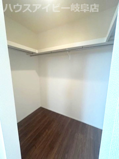 【収納】 | 羽島市正木町新井新築建売全2棟！お車並列4台可能！大家族様でも安心の5LDK！南にお庭スペースあり♪ | 羽島市正木町新井新築建売全2棟！お車並列4台可能！大家族様でも安心の5LDK！南にお庭スペースあり♪