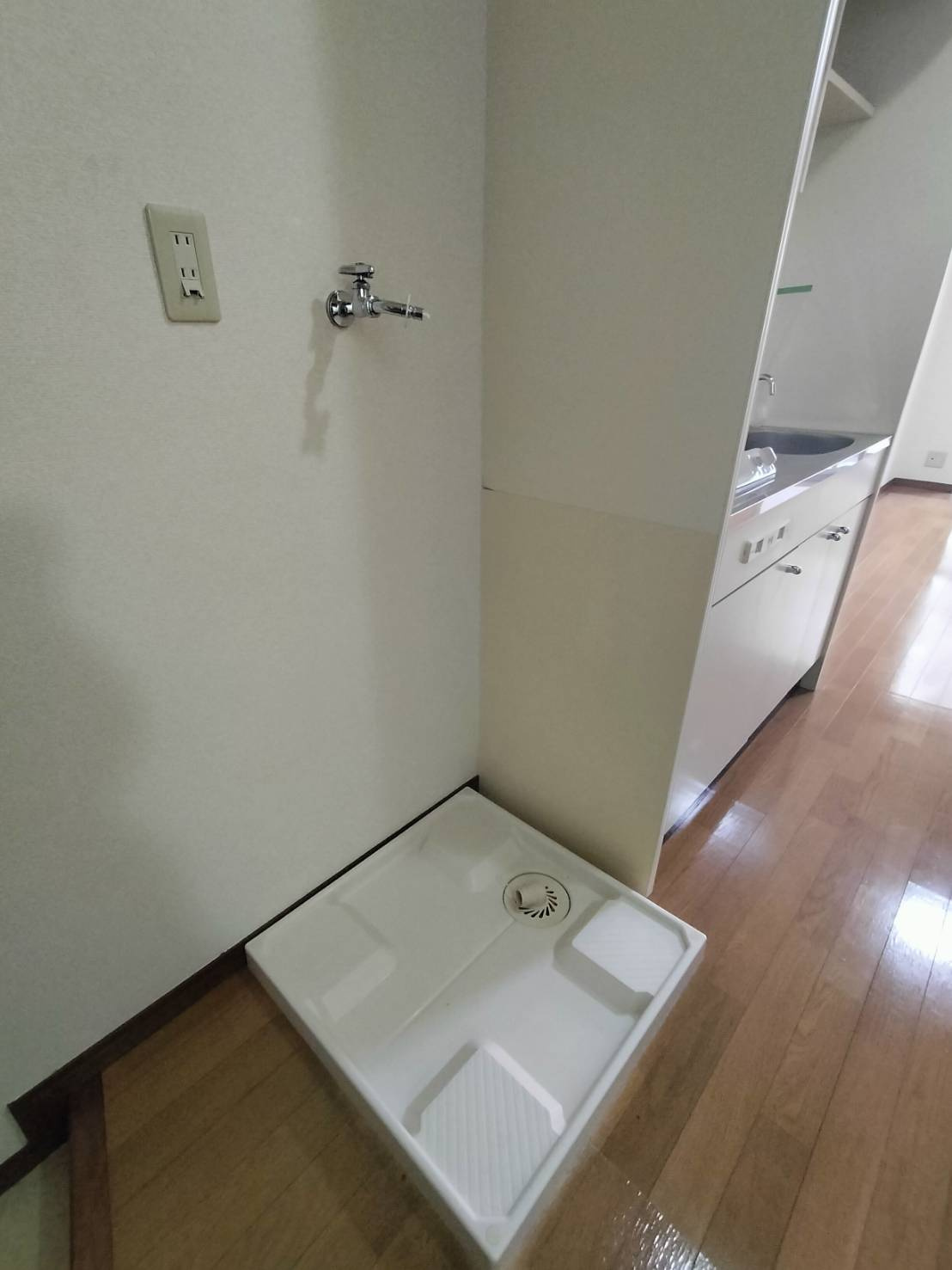 山手ユージハウスの設備|室内洗濯機置き場です