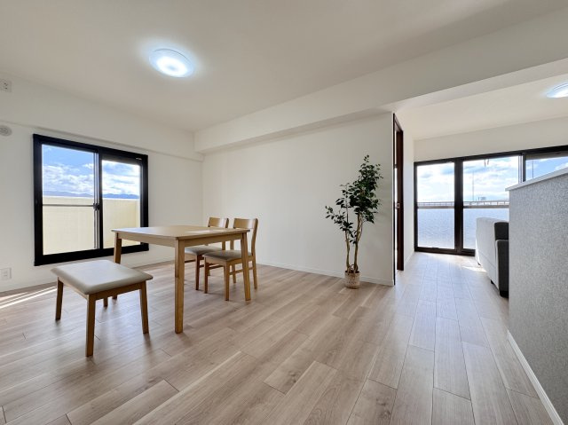 オリエントハイツJR千鳥駅前の居間・リビング