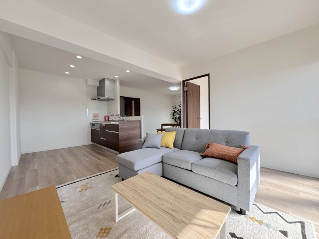 オリエントハイツJR千鳥駅前の居間・リビング