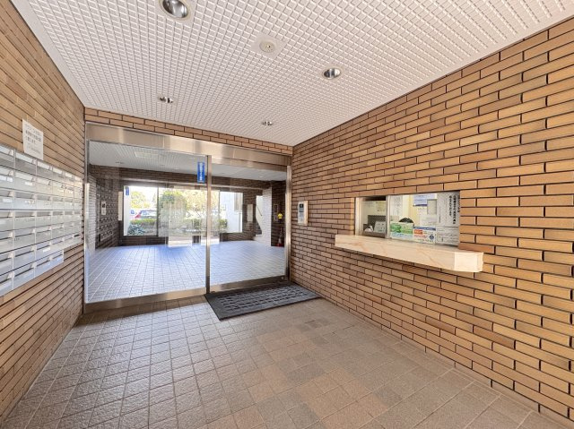 オリエントハイツJR千鳥駅前のエントランス