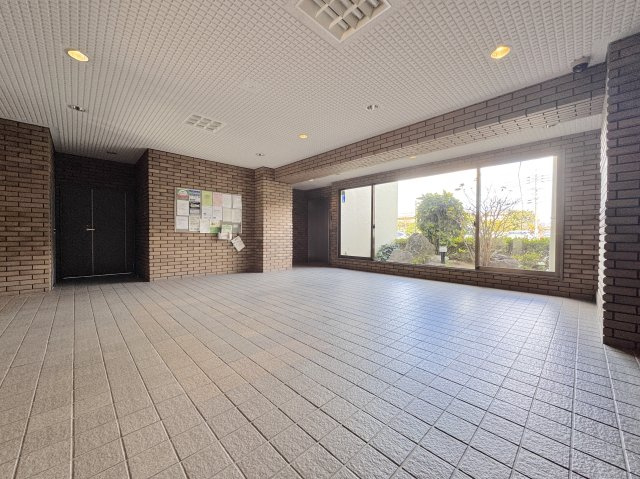 オリエントハイツJR千鳥駅前のエントランス