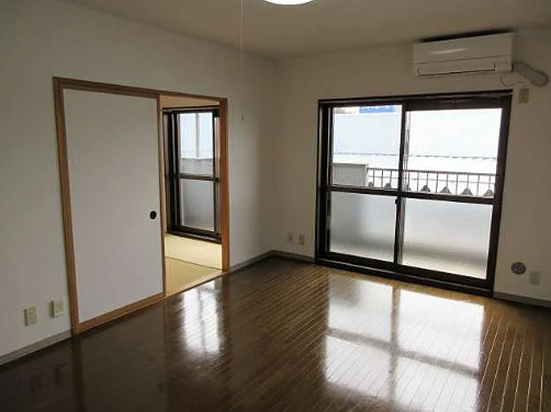 タウン２４８の居間・リビング