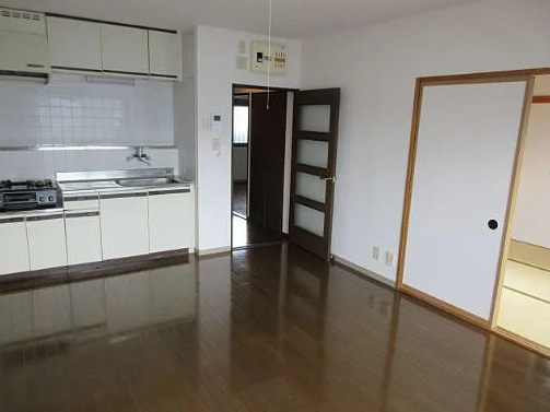 タウン２４８の内装