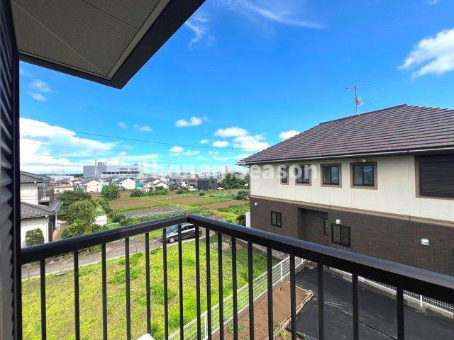 【バルコニー】 | 洗濯物・お布団が気持ち良く乾く南向きバルコニー◎