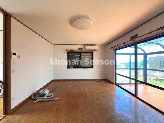 【居間・リビング】 | お気に入りの家具をご用意して、気持ち良い新生活をお迎えしませんか♪