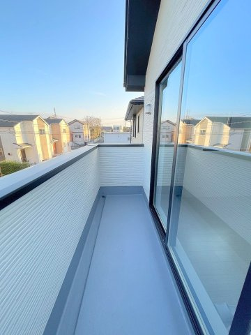 流山市西平井1丁目　新築戸建　全2棟　1号棟のバルコニー|同施工会社の参考写真になります。