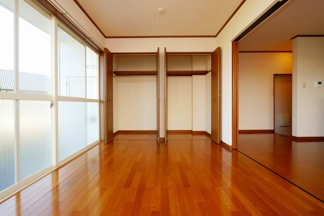 メゾンセガワA棟の収納|メゾンセガワA棟　102　