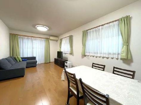 中古戸建　熊谷市美土里町2-162の居間・リビング