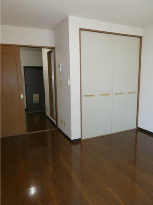 【居間・リビング】 | 稲荷ハイツ