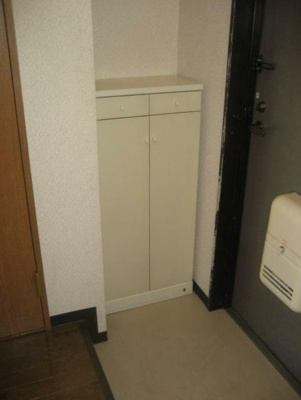 【玄関】 | 稲荷ハイツ