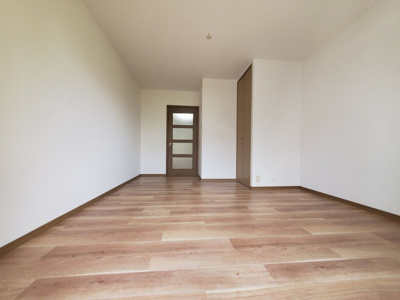 【居間・リビング】 | フレッシュハイツ小森 | ゆったり過ごせる居間です