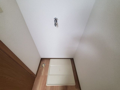 【洗面所】 | フレッシュハイツ小森 | 忙しい朝には欠かせない洗面所です