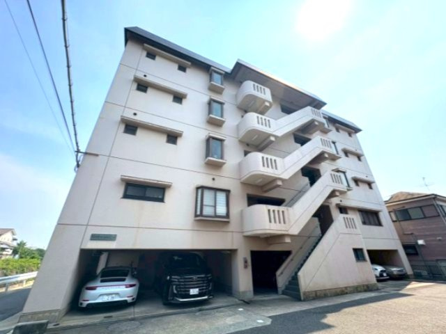 平沼マンションの外観