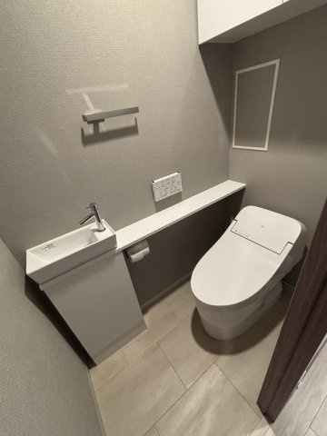 ワコーレフェリズ西岡本のトイレ