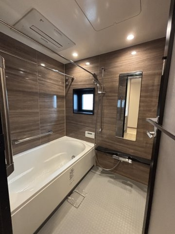 ワコーレフェリズ西岡本の浴室