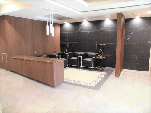 ワコーレフェリズ西岡本のロビー|ロビー