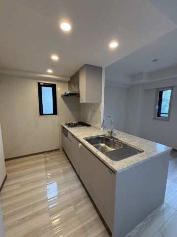 ワコーレフェリズ西岡本のキッチン