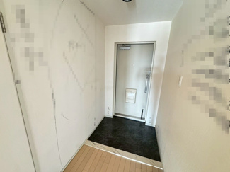 【玄関】 | 岸和田コーポラス壱号棟 | 家探しはどうやってするの？から資金のことや住宅ローン、税金や制度のことまで住宅の難しいことをわかりやすく説明いたします♪