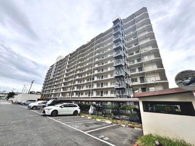 【駐車場】 | 岸和田コーポラス壱号棟 | 【駐車場】敷地内駐車場ございますよ（月額10000円）！空き状況要確認！詳しくは担当までお問い合わせください！