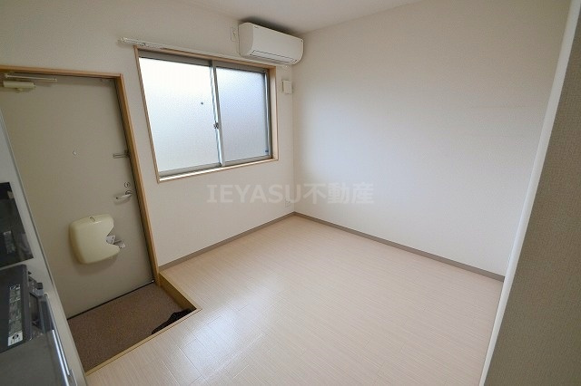 ハイドランジア草津の居間・リビング