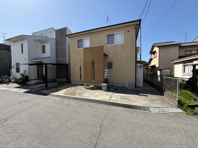 橿原市新口町の外観