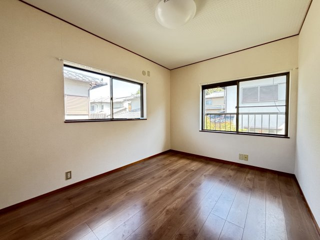 桜井市朝倉台西6丁目の子供部屋|子供部屋にピッタリな洋室6帖