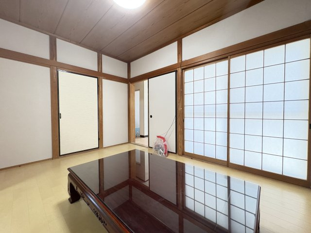 桜井市東新堂の洋室|洋室6帖DKと続いてます