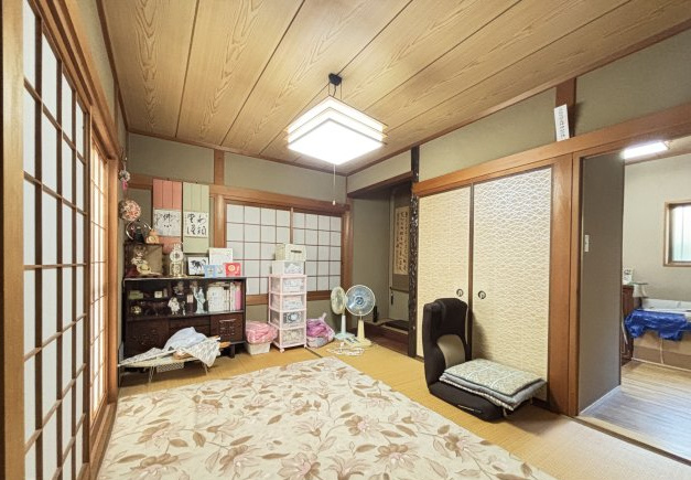 桜井市朝倉台東4丁目の和室|1階の和室6帖です。