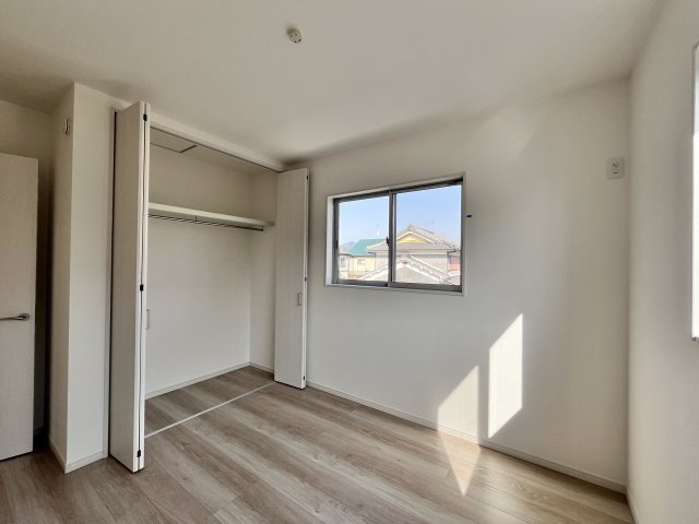 桜井市慈恩寺全2区画2号地の洋室|どのお部屋もクローゼットあり！
