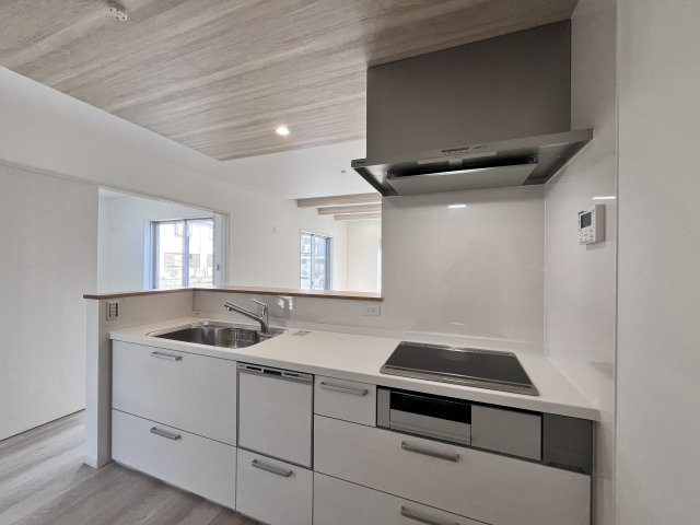 桜井市慈恩寺全2区画2号地のキッチン|対面式キッチン＋18帖の広々リビングが自慢♪