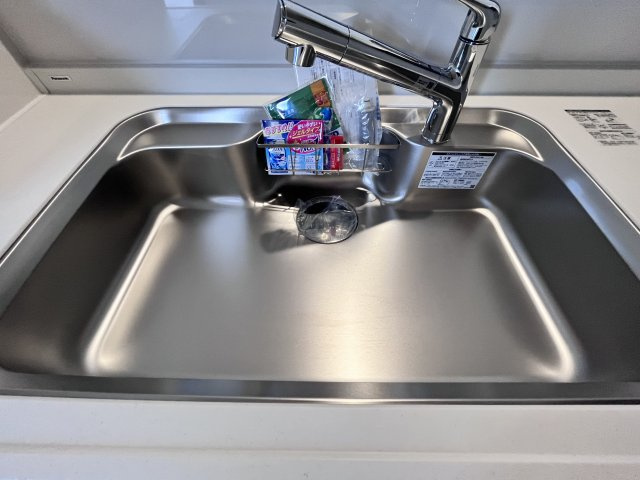 桜井市慈恩寺全2区画2号地のキッチン|広々シンクとなっております。